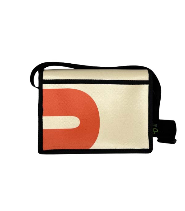 Universitat XS bandolera