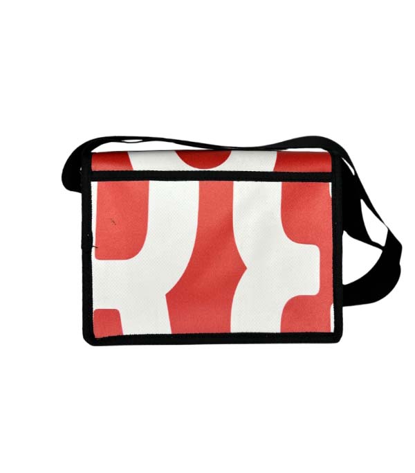 Universitat XS bandolera